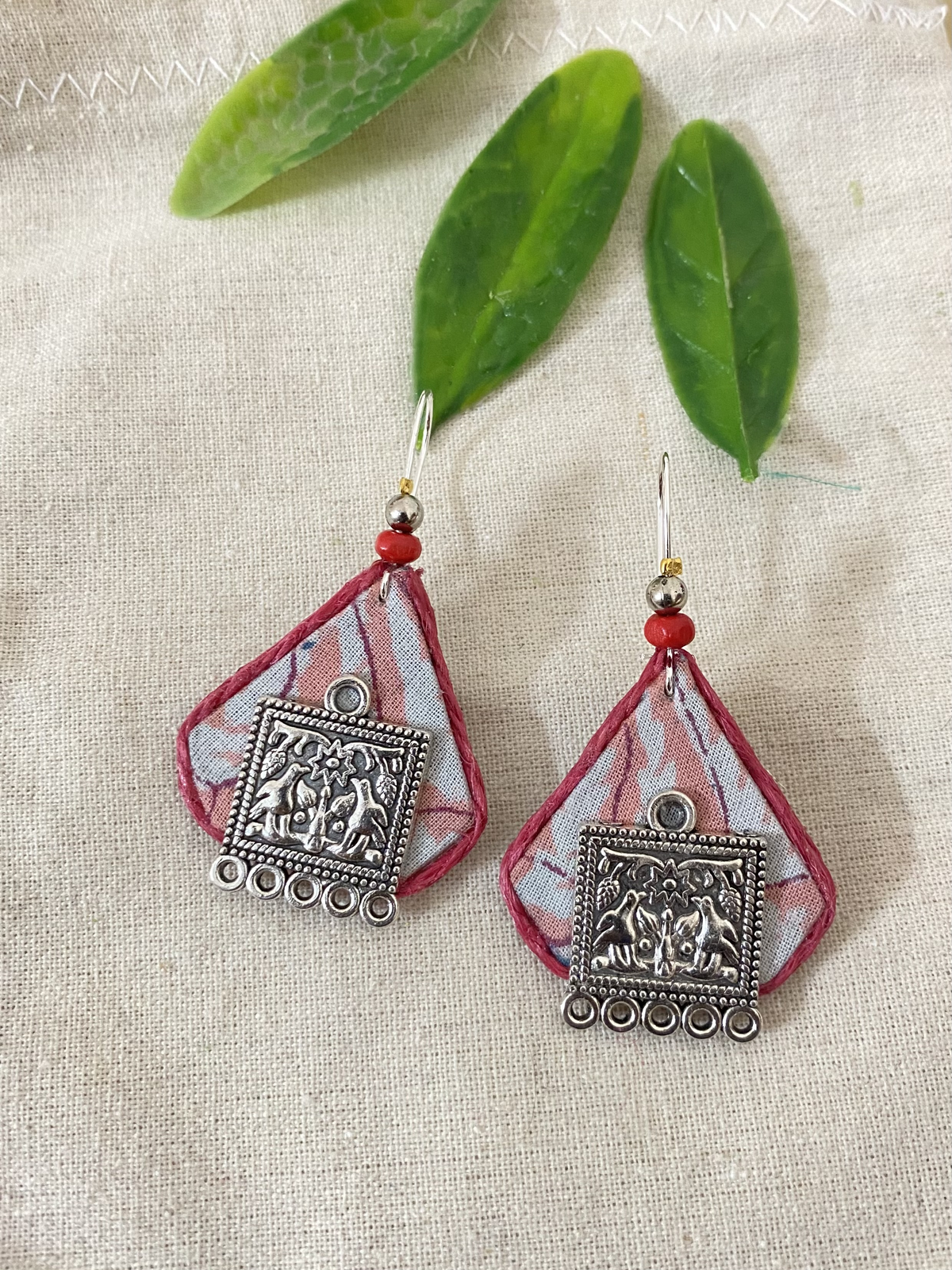 Gulabi earring
