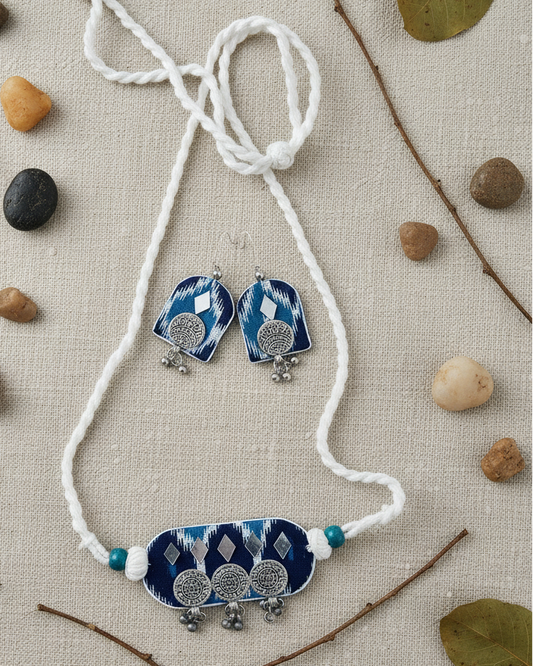 blue Nav Rang choker