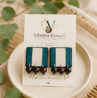 Green square stud